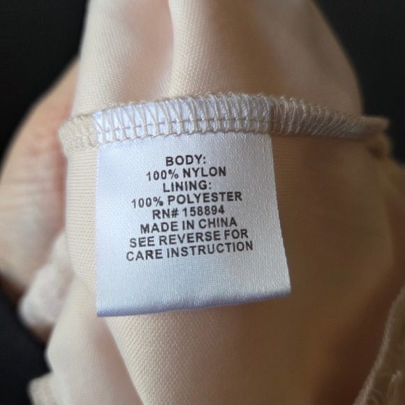 Shannon Ford New York Pink Floral Lace Sweetheart Mock Neck Sleeveless Blouse 3X - Picture 8 of 9